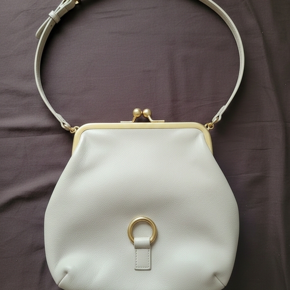 ✨ Americana by Sharif Cream Genuine Leather Purse ✨ - Picture 2 of 4
